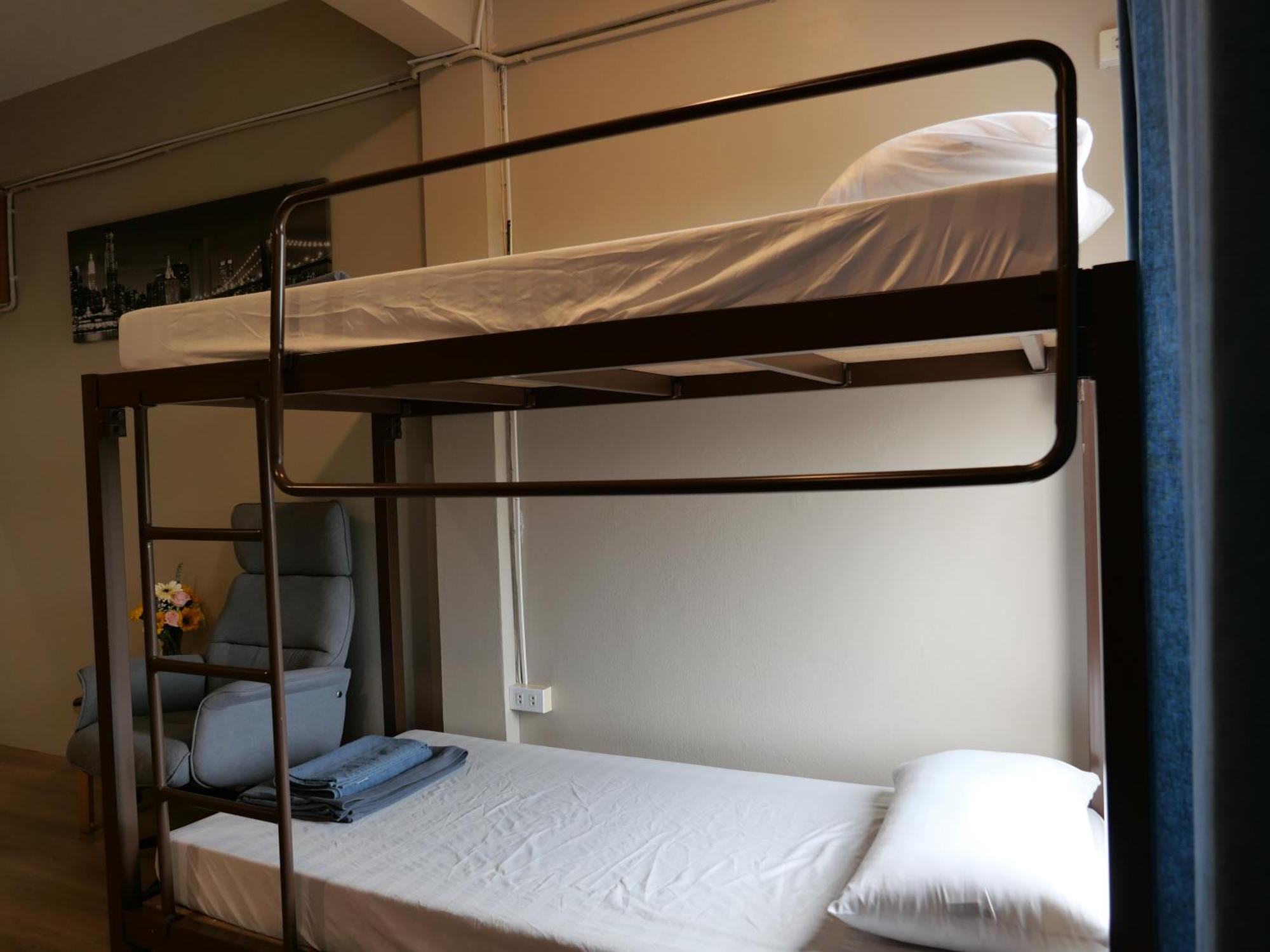 Films House Hostel Bangsaen Εξωτερικό φωτογραφία