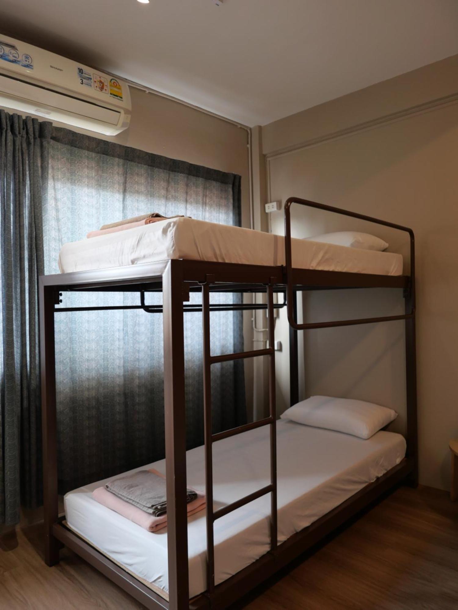 Films House Hostel Bangsaen Εξωτερικό φωτογραφία