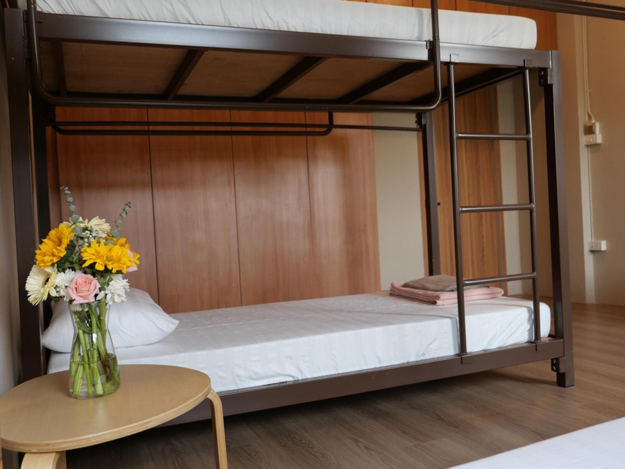 Films House Hostel Bangsaen Εξωτερικό φωτογραφία